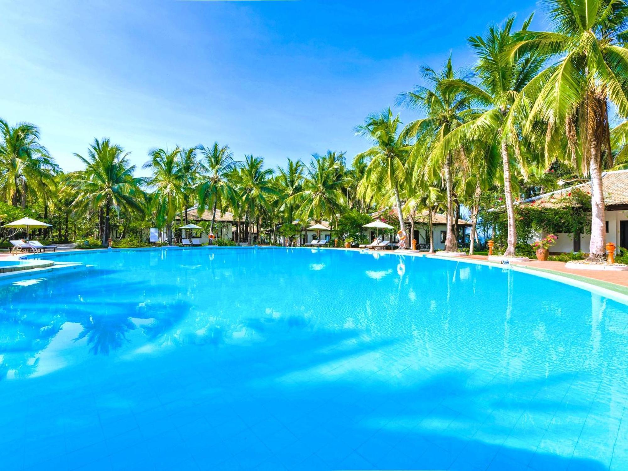 Lang Co Beach Resort Esterno foto