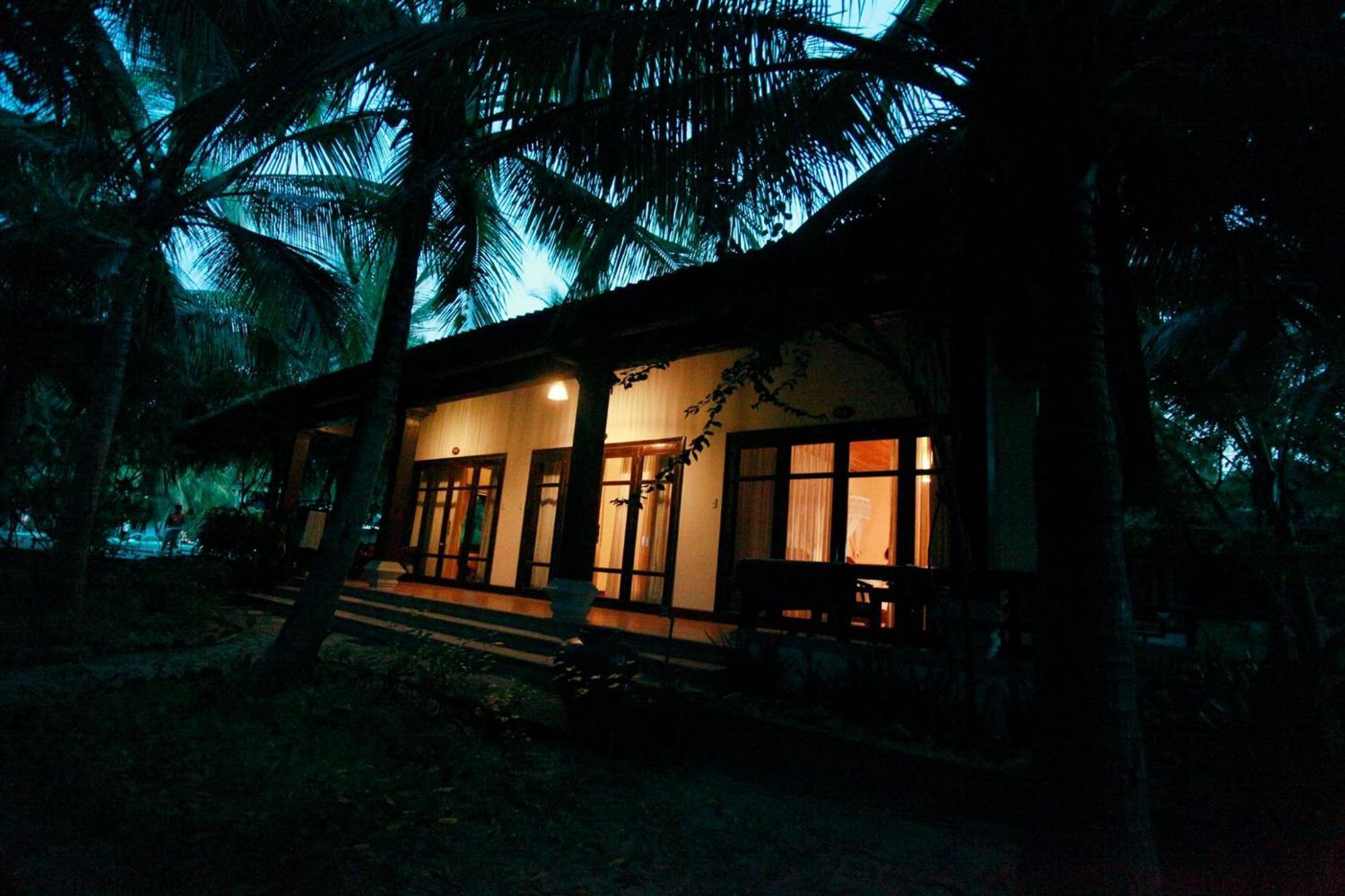 Lang Co Beach Resort Esterno foto